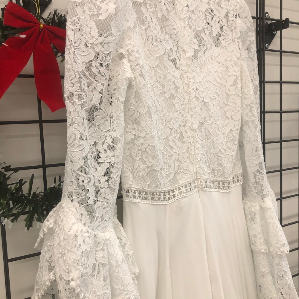 Wedding Dress - Picture 3 of 5